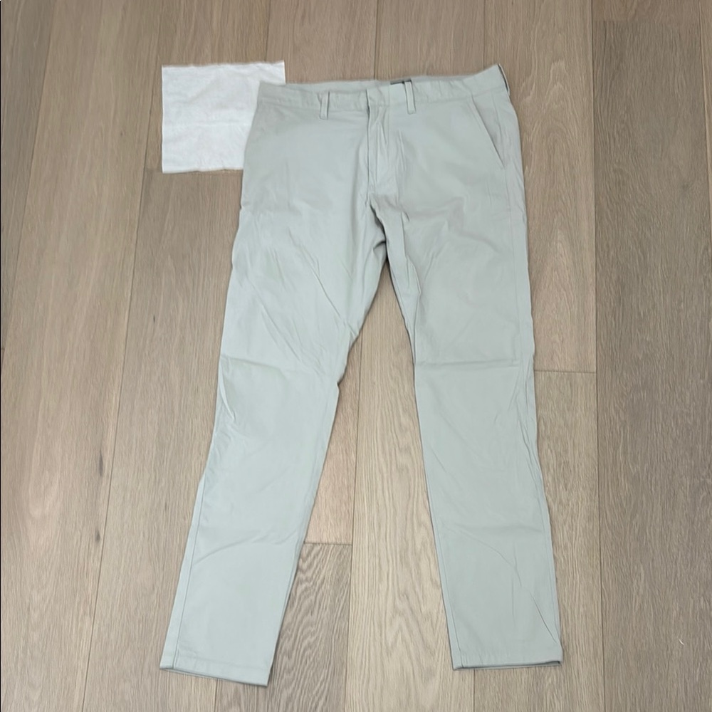 Men's Light Gray / white Pants